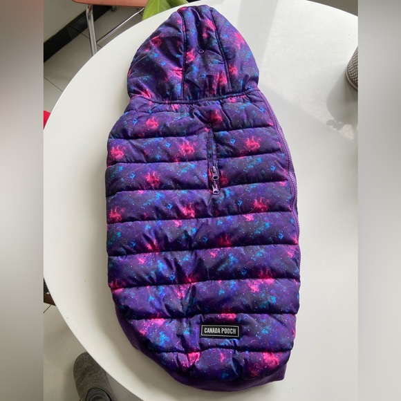 Canada Pooch Dog Coat Size 22 - Picture 1 of 4
